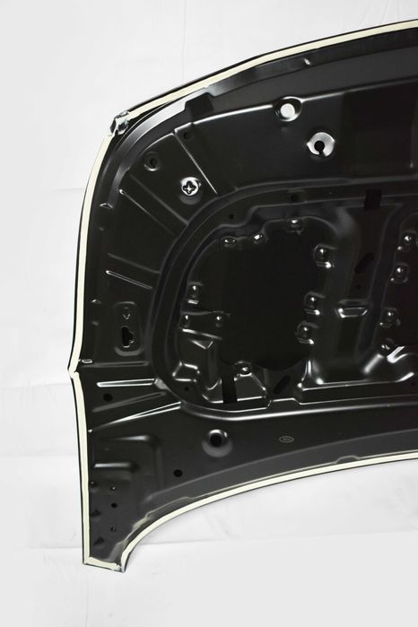 Капот Cerato 17-