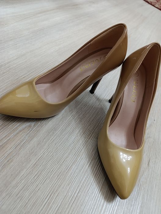 Женские туфли вечерние