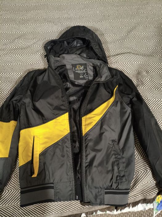 Продам детские куртки 3000 и 5000