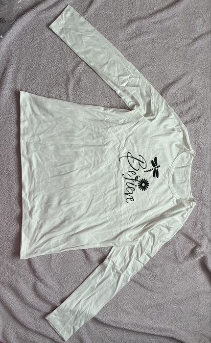 Бяла блуза а дълъг ръкав