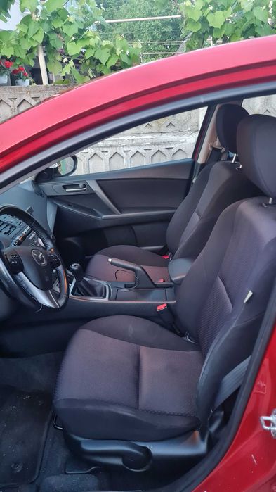 MAZDA 3 2019 — imagine 4