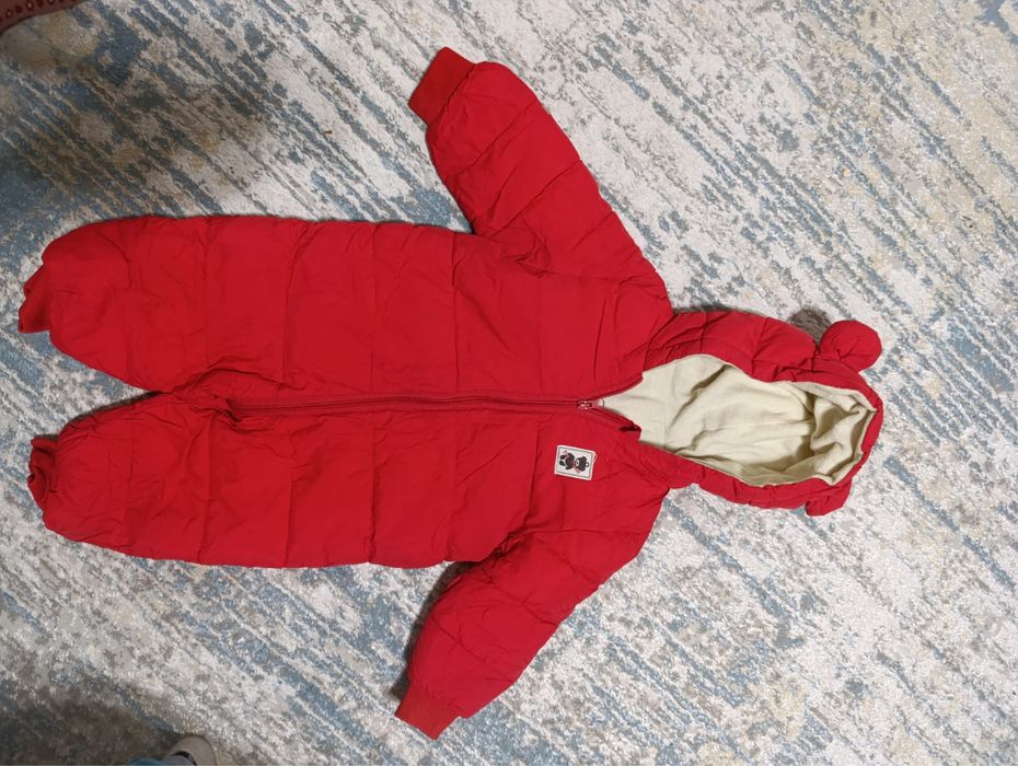 Продам детскую куртку