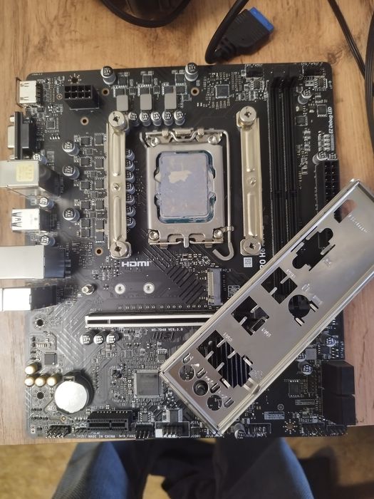 Материнская плата msi h610 в идеале