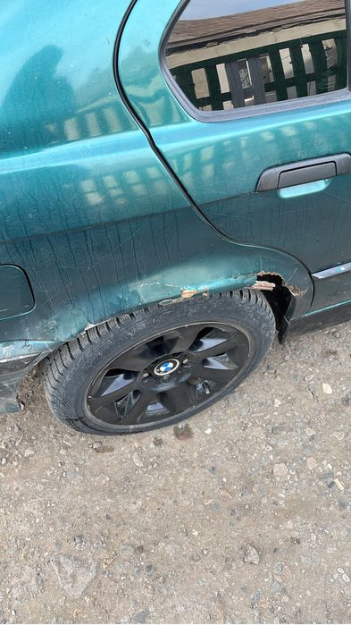 БМВ 320 в хорошем состояние