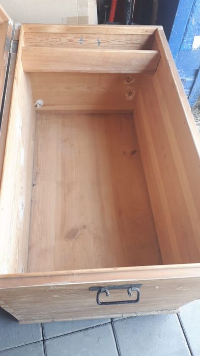 Продам  деревянныйсундук