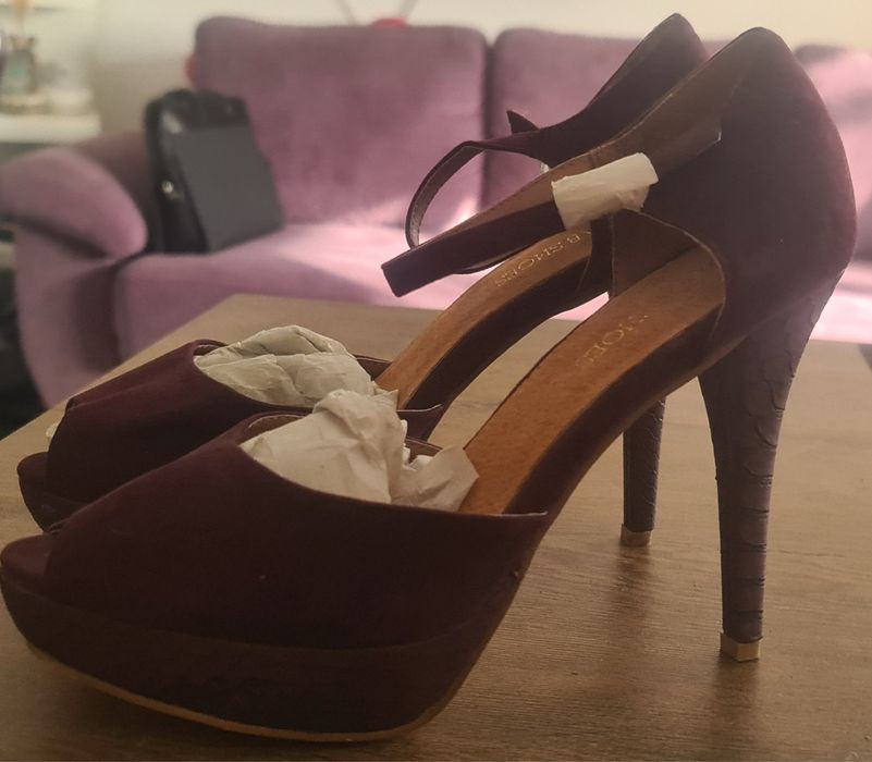 Sandale deosebite noi