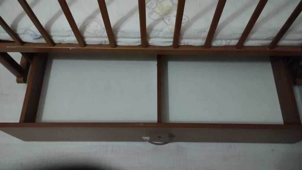 Продам детскую кроватку