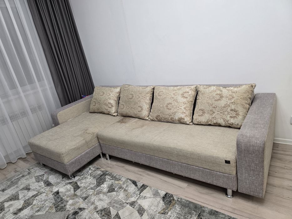 Продам диван угловой