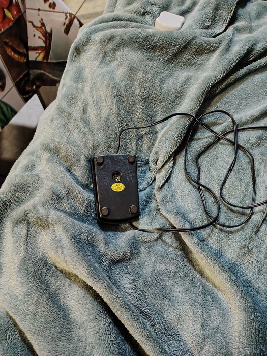 Електрически крачен педал за шевни машини