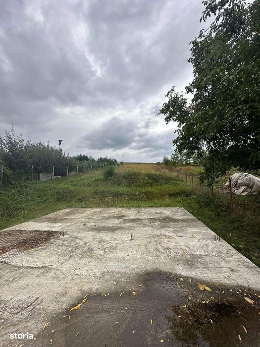 Teren la strada in Stauceni cu temelie turnata
