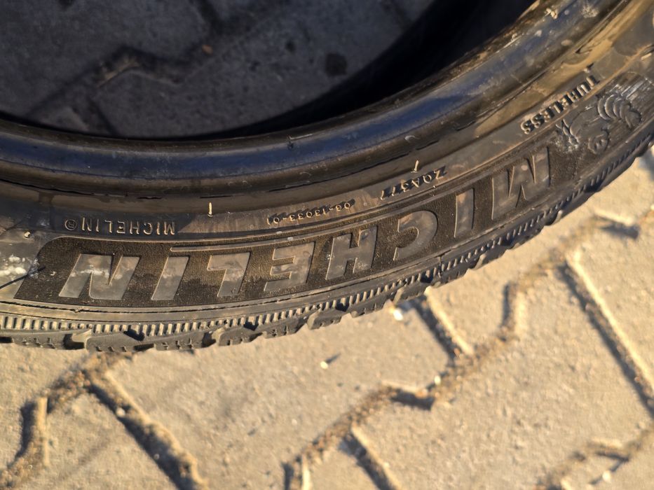 Michelin 245 40 19