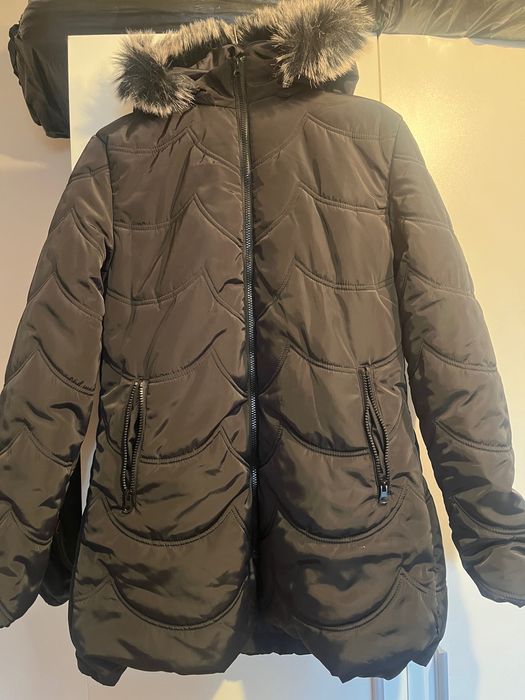 Дамско зимно яке.Размер 46.