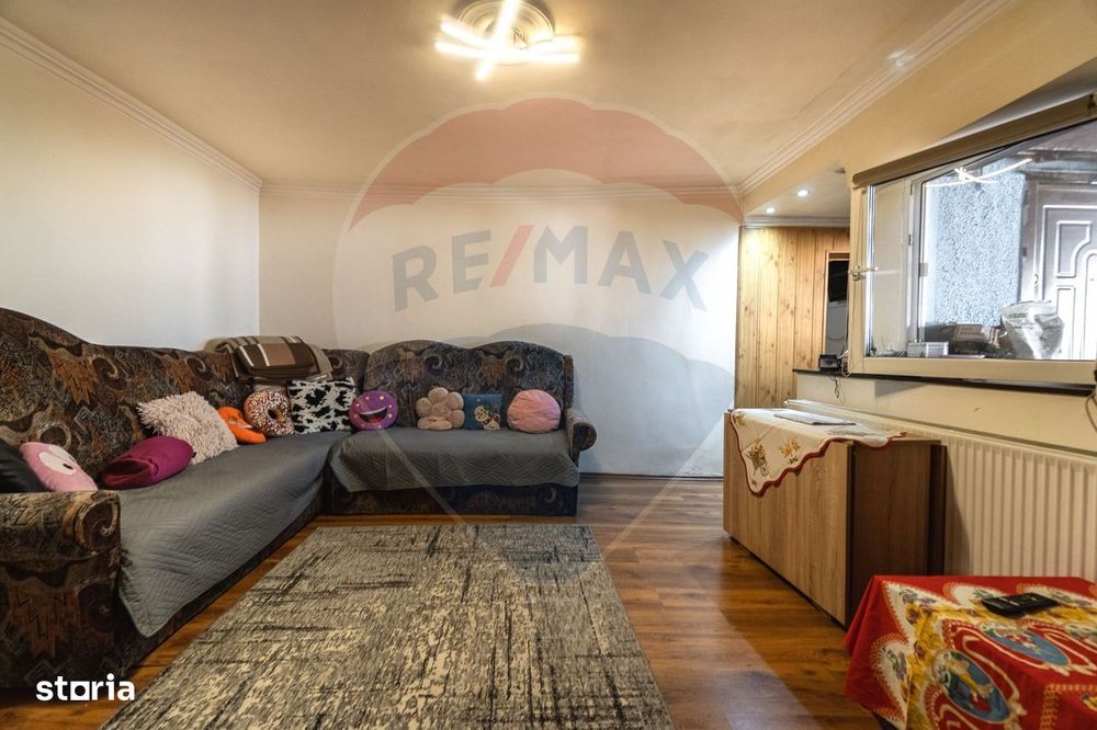 Casa Compusa Din 2 Apartamente, Scheii Brasovului| Comision 0