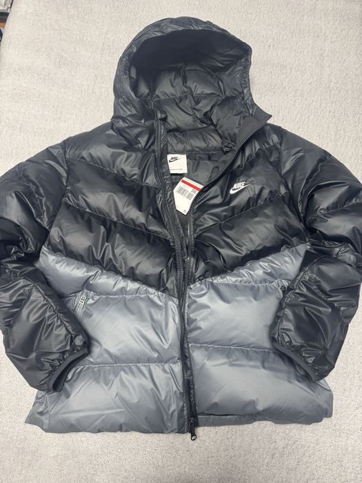 Чисто ново яке Nike WindRunner Therma-Fit