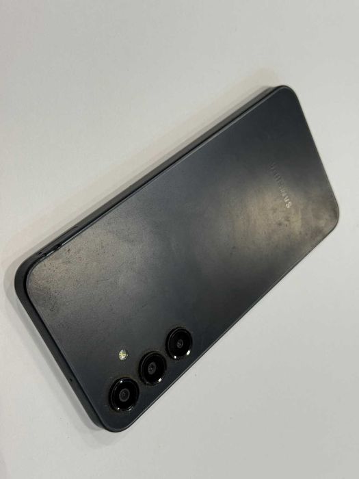 Samsung A16 – 4GB RAM / 128GB