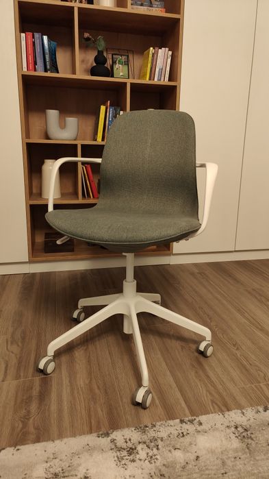 Scaun birou reglabil, cu brațe, verde gri-alb Ikea