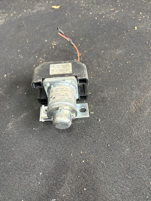 Vw phaeton 3.0tdi 2005 година Реле Акомулотор