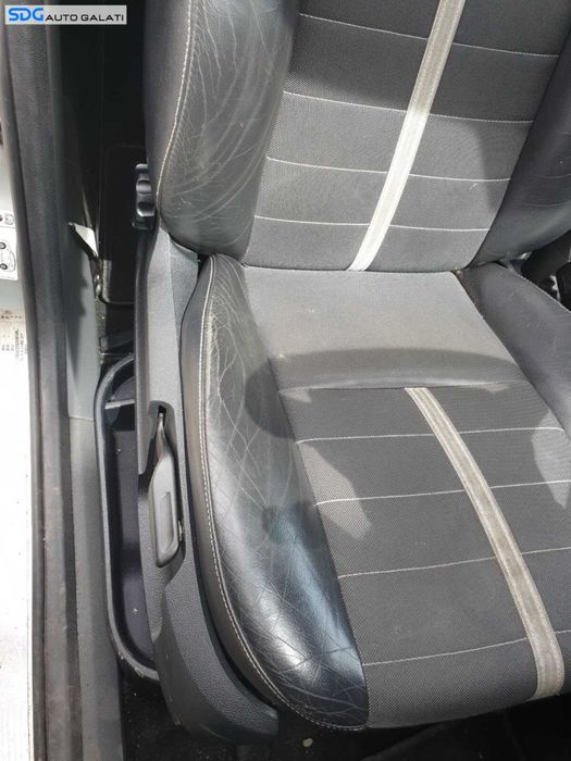Interior Semipiele Semi Piele Scaun Scaune Fata Stanga Dreapta si Bancheta cu Spatar Ford Kuga 1 2008 - 2013 [C7797]