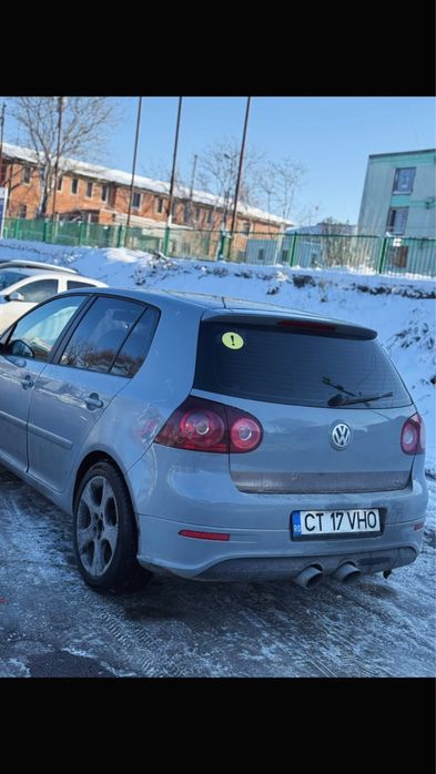 Vând golf 5 1.9tdi
