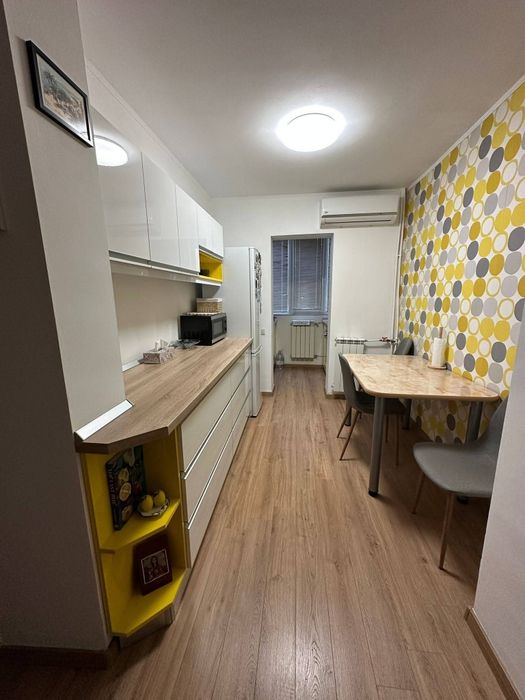 Închiriez apartament 2 camere Strada Sovata