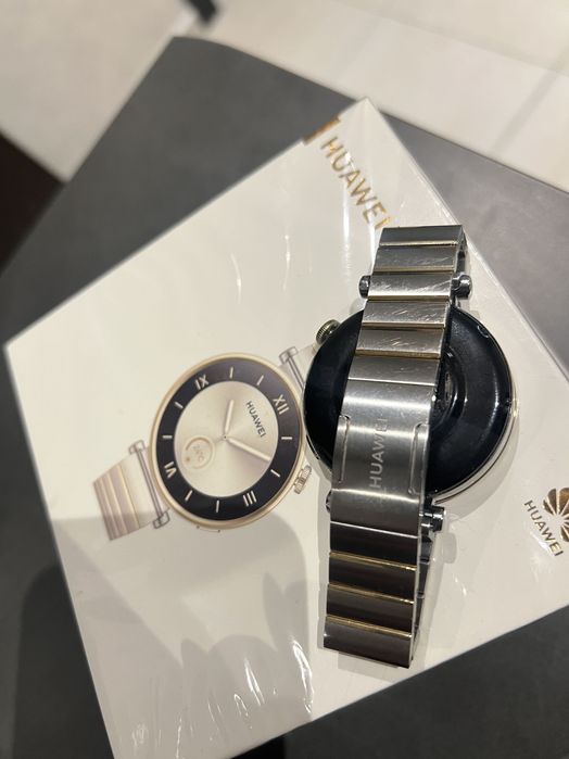 Смарт часовник HUAWEI Watch GT4, 41 мм, сребрист