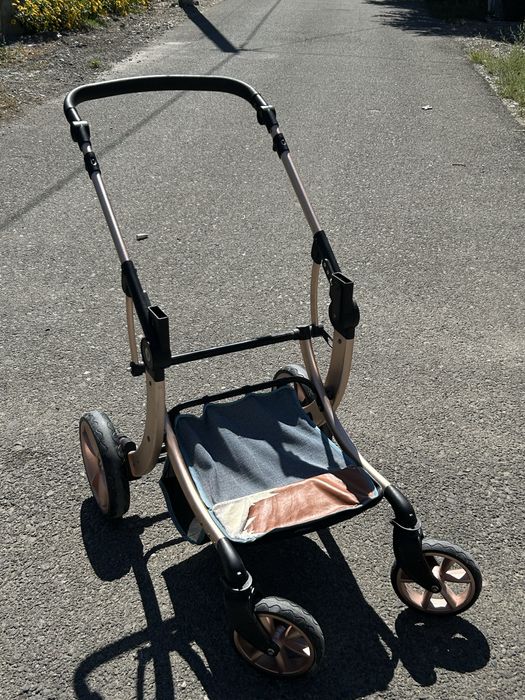 Продается коляска