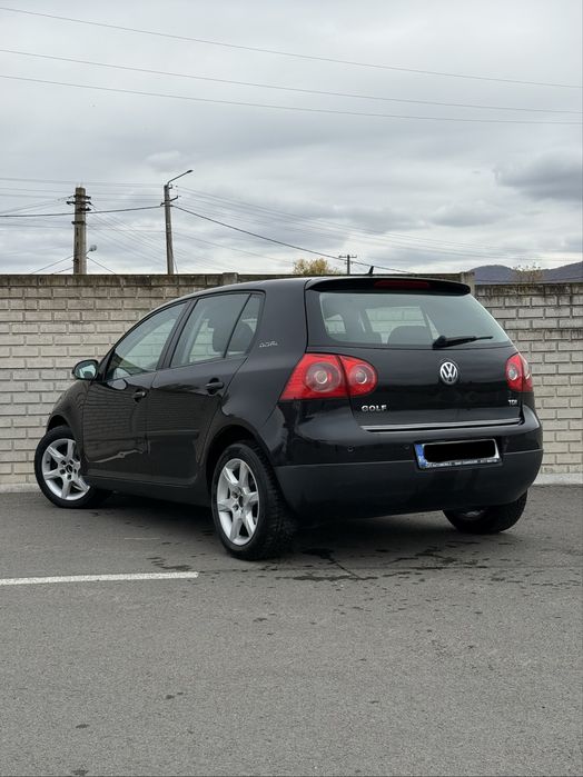 VOLKSWAGEN Golf 2006 — imagine 3