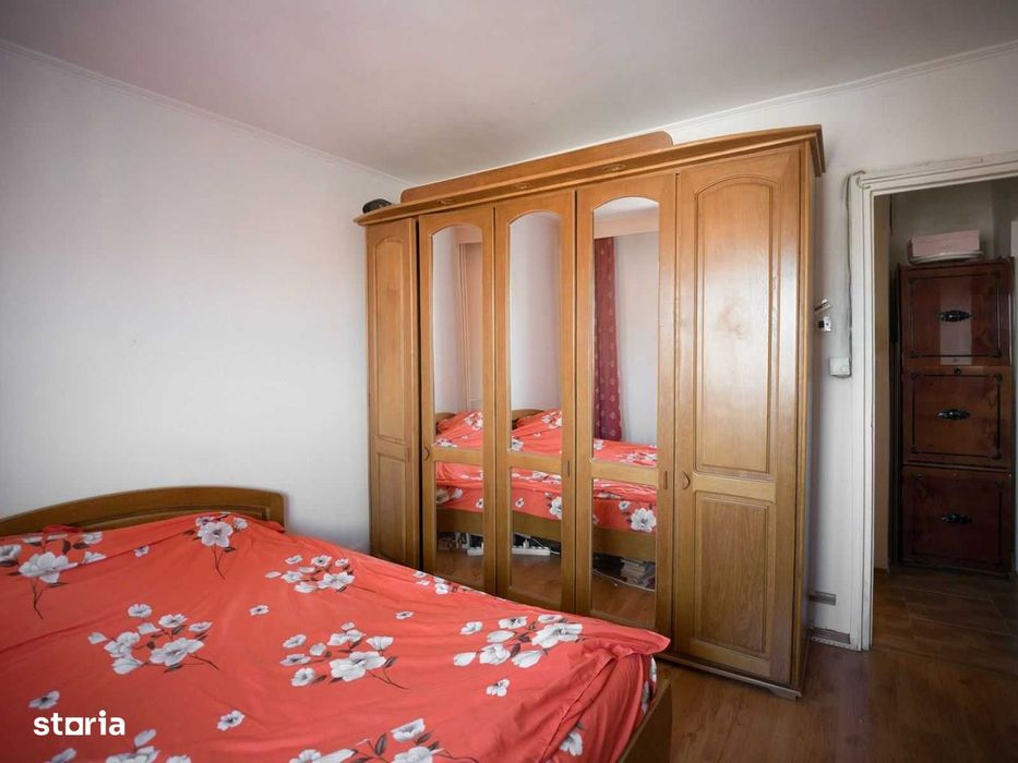 Margeanului, apartament 4 camere, 82 mp, 2 bai, centrala proprie