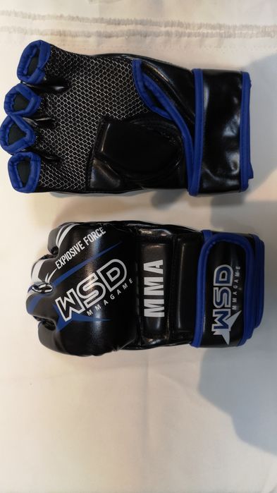 Manusi MMA pentru adulti