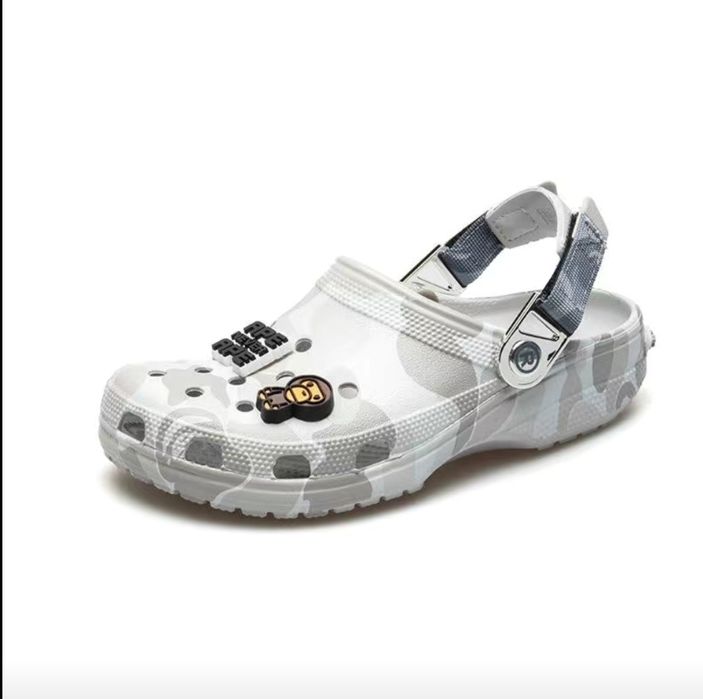 продам crocs bape