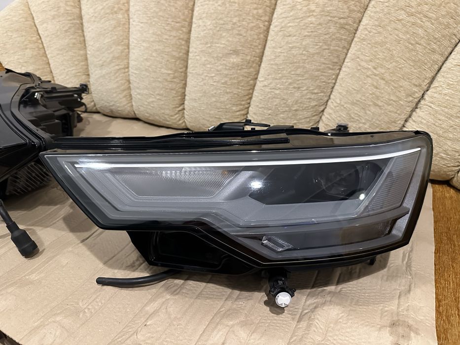 Faruri, Far stanga / Far dreapta Audi A6 C8 2018-2024, Impecabile