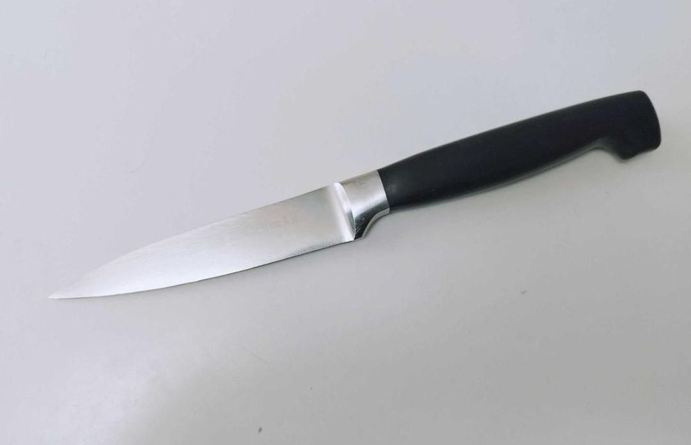 Cutit Zwilling pentru decojit legume