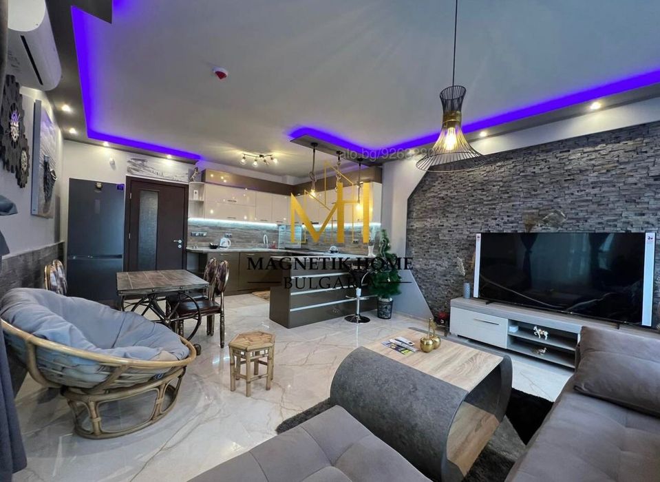 Луксозен тристаен апартамент с паркомясто и панорама в ”Central Park”