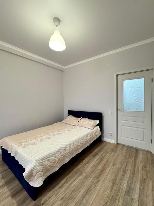 диван двух местный