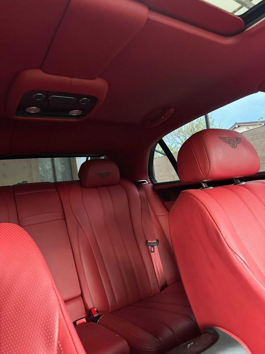 Bentley Flying Spur V8