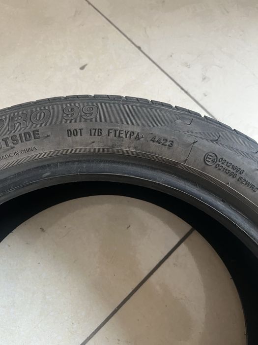Продам комплект шин на 16