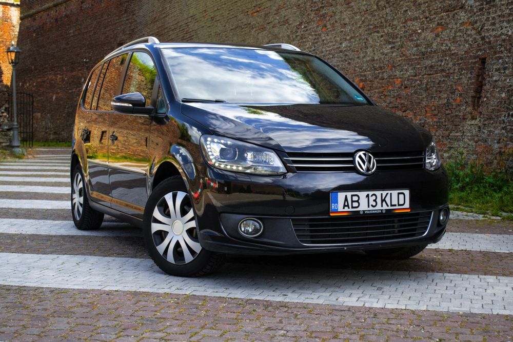 VOLKSWAGEN Touran 2011 — imagine 2