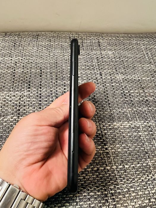 iPhone XR 64 GB Black – Baterie 88% impecabil