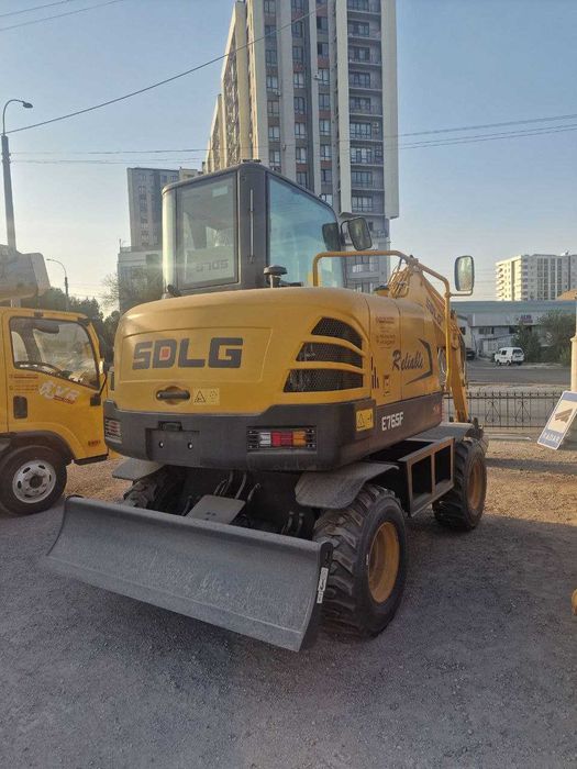 Колесный экскаватор SDLG E765F - 0,21 куб.м