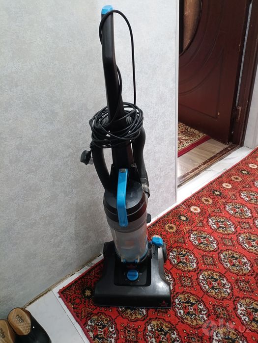 Пылесос Bissell 2111E PowerForce Helix