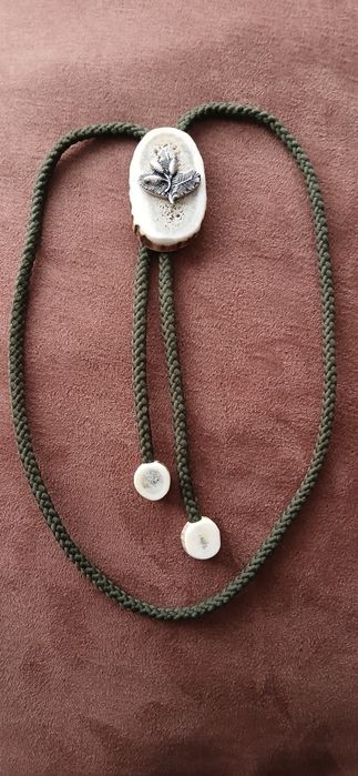 Cravata vanatoreasca din corn si bronz