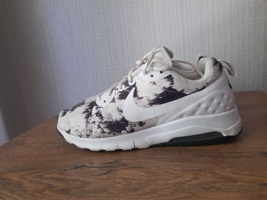 Nike Air max Motion маратонки 40 номер.