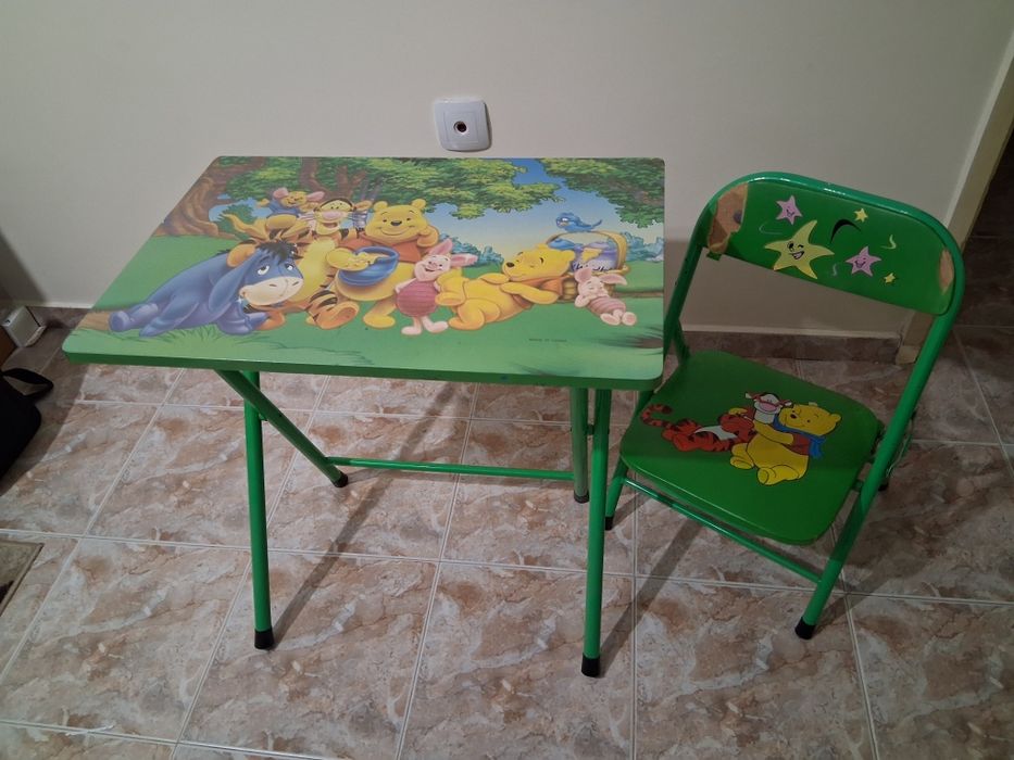 Детска масичка със столче