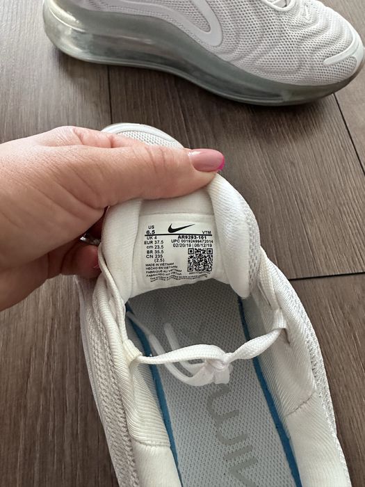 Маратонки   Nike