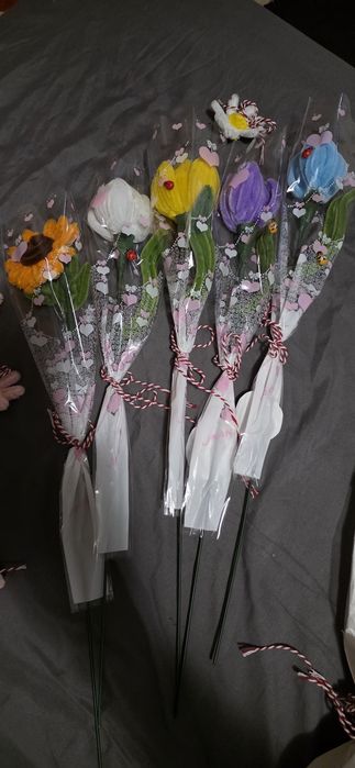 Flori handmade pentru Mărțișor – cadoul perfect din suflet