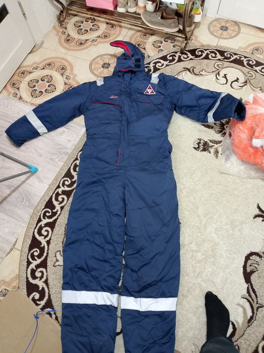 Комбинезон зимний. Размер 50 -52