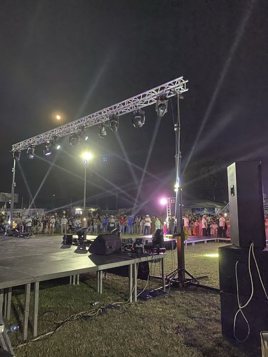 Лед Экран свет и другие