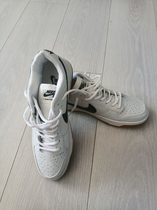Продам кроссовки NIKE, новые, размер 43