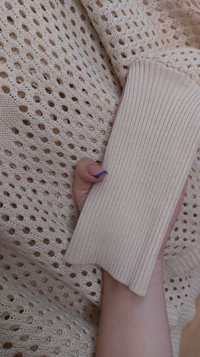 Вязаная летняя кофточка