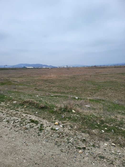 Teren intravilan de vanzare Maracineni